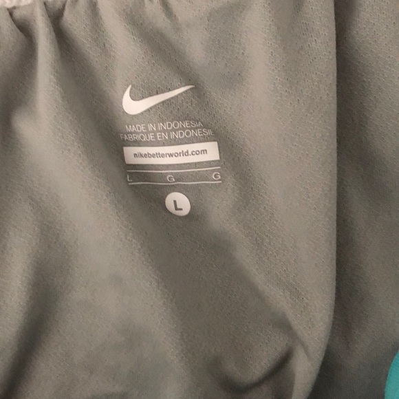 Nike Running Shorts - Picture 2 of 2